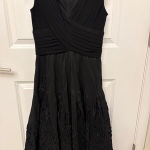 Adrianna Papell Black Ruched Tiered Midi Dress